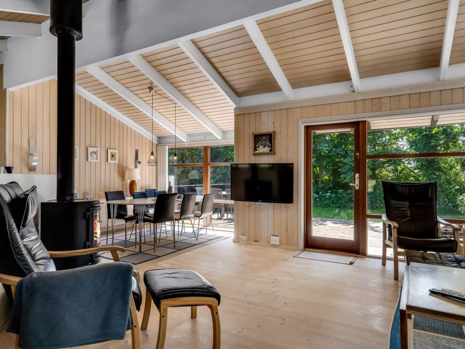 "Paulette" - 450m from the sea-Binnen