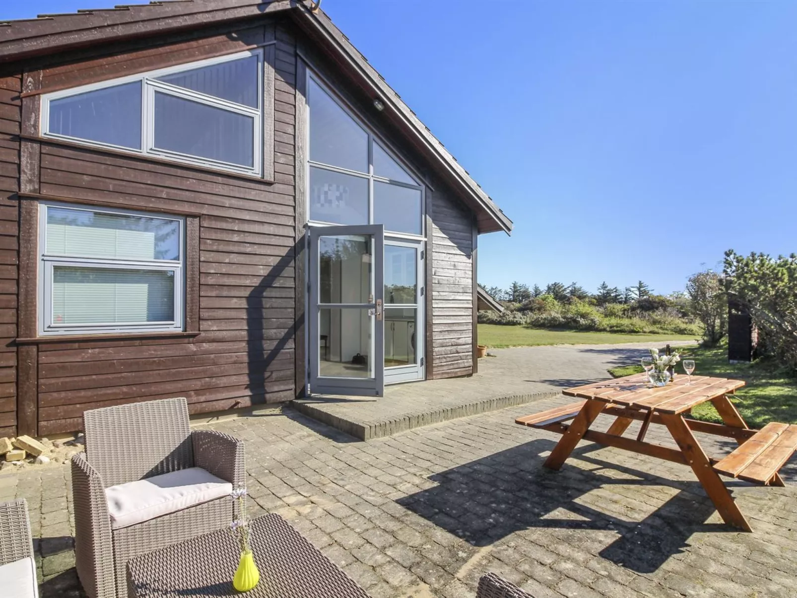 "Lothen" - 500m from the sea-Buiten