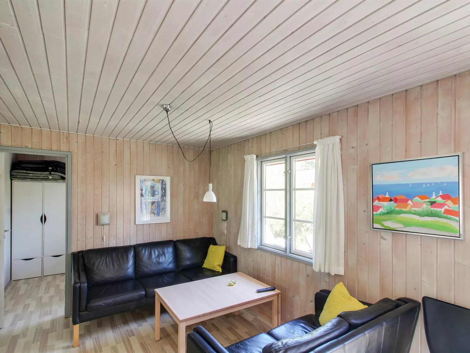 "Jose" - 300m from the sea-Binnen