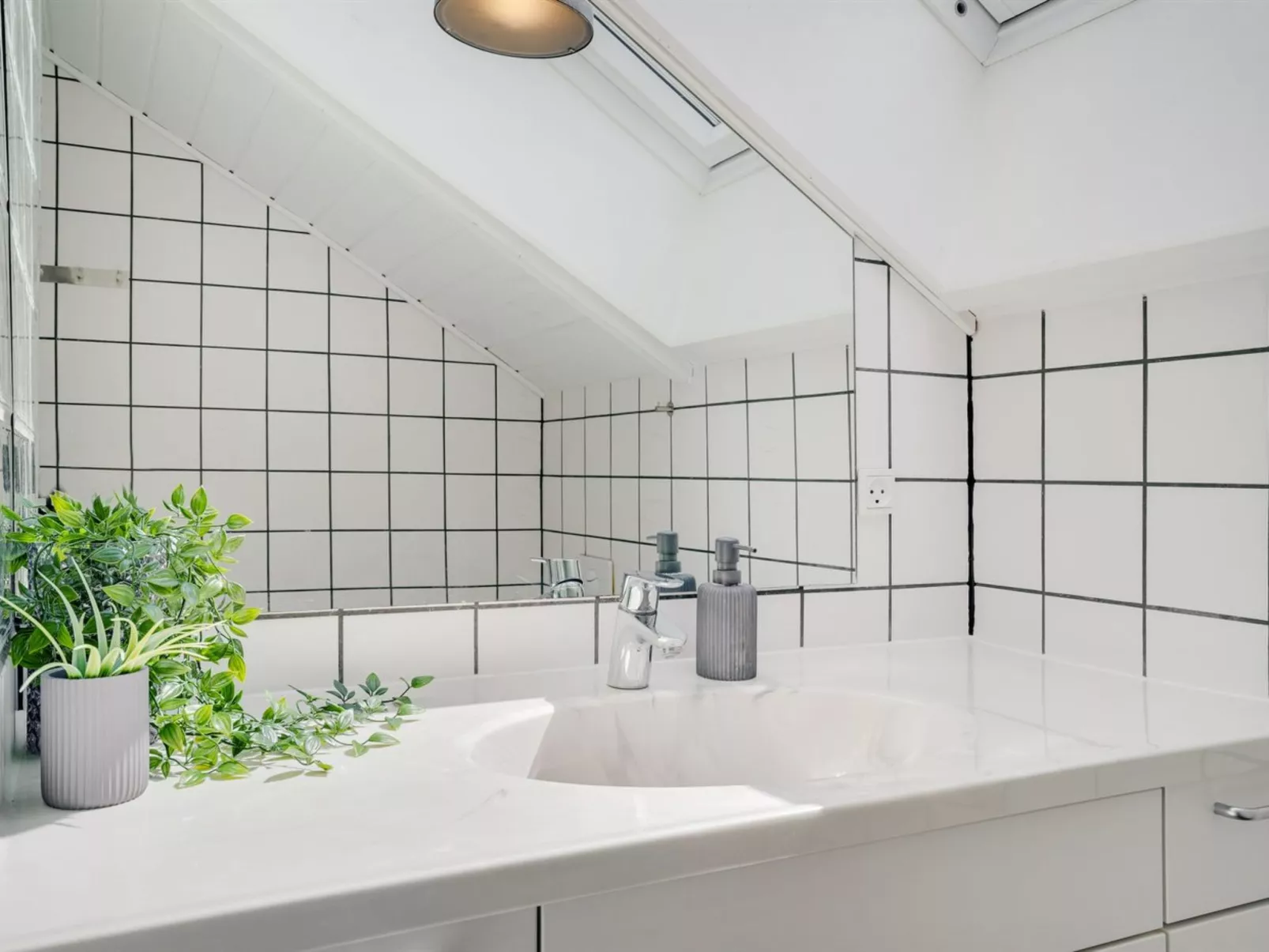 "Matthis" - 500m to the fjord-Binnen