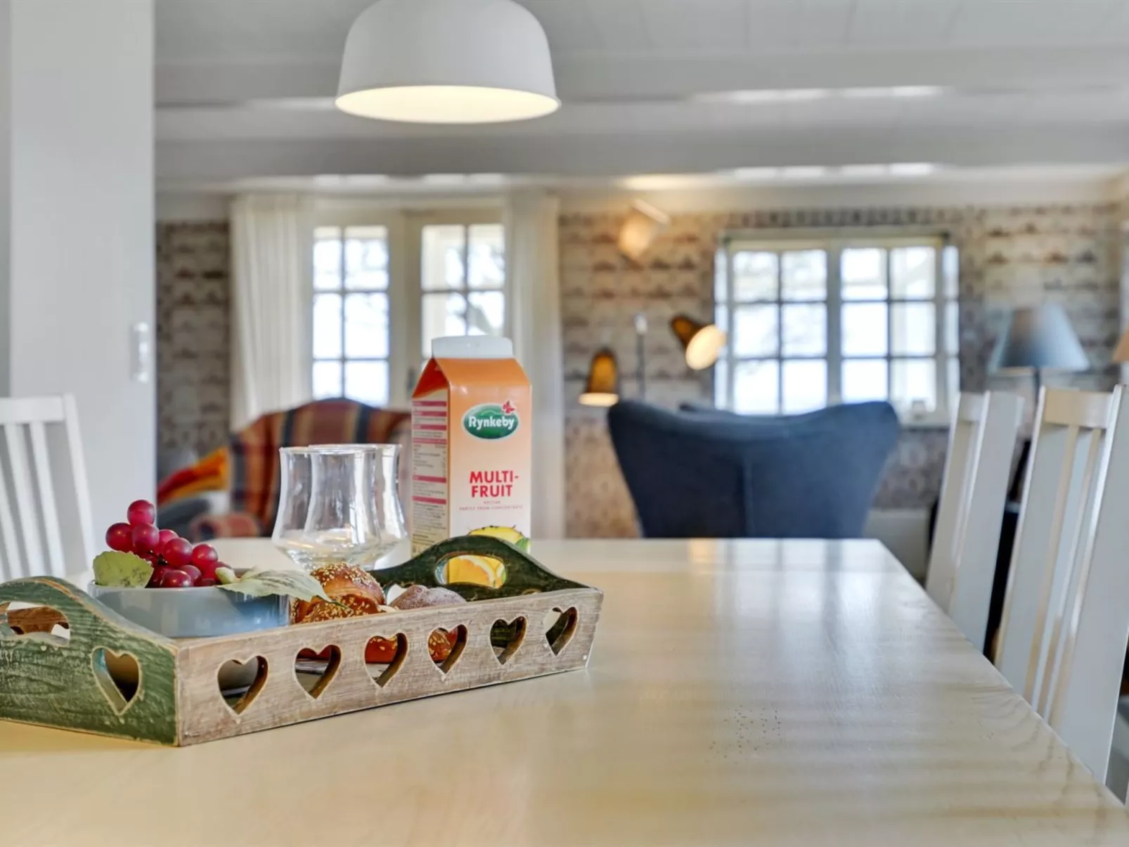 "Edelgard" - 4.5km from the sea-Binnen