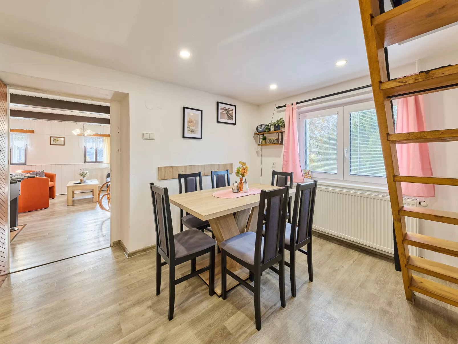 Leisure Lounge & Pool-Binnen