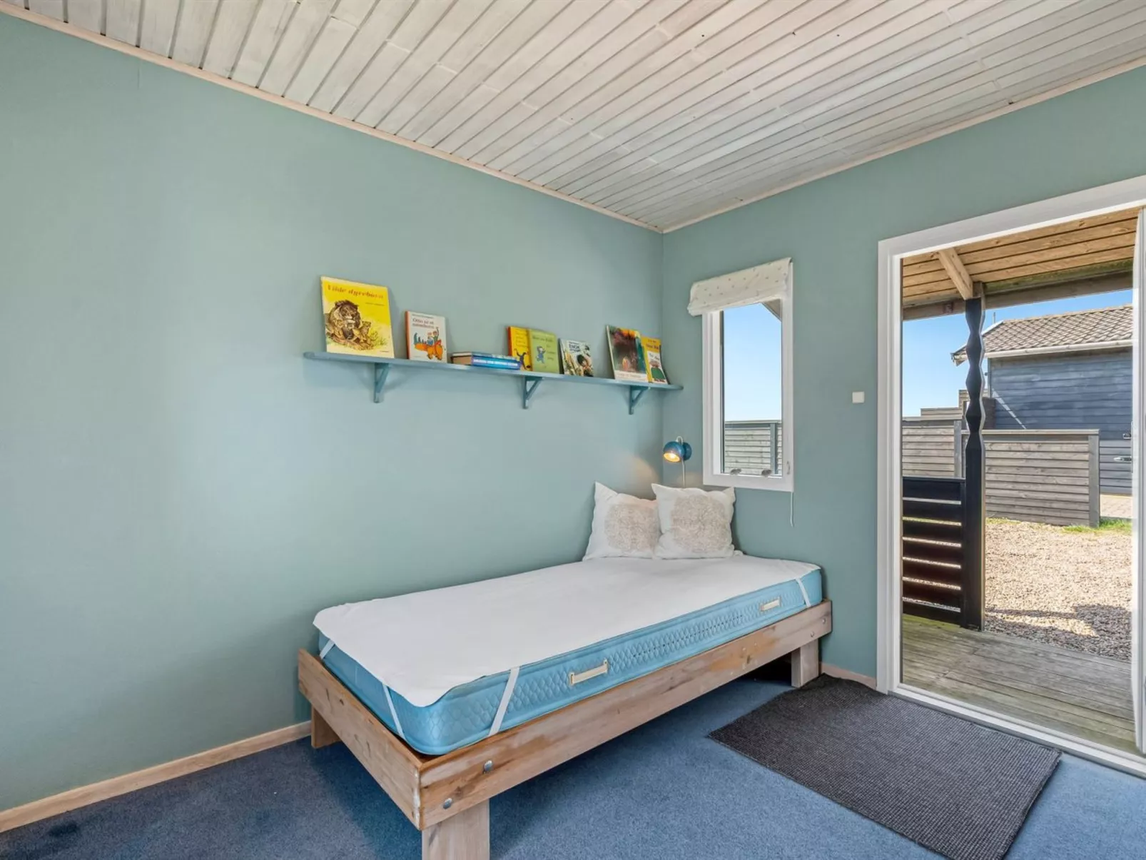 "Viveka" - 500m from the sea-Binnen