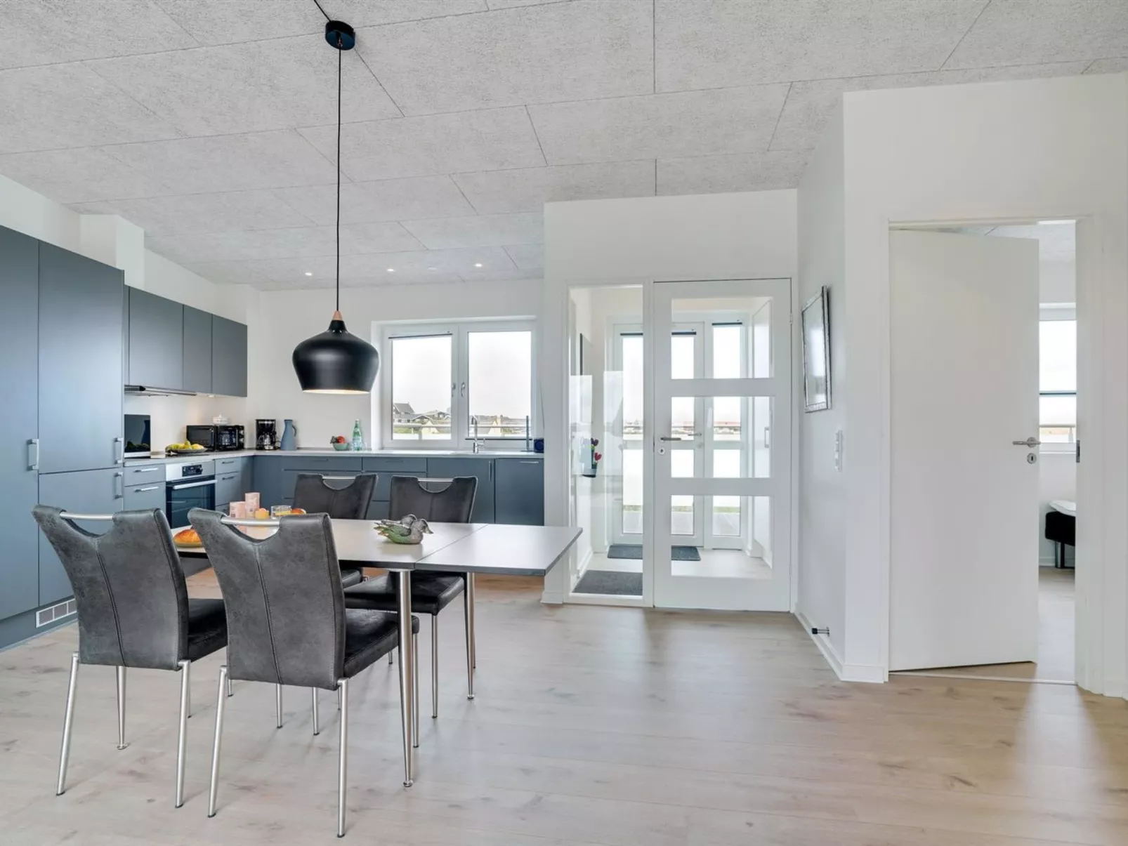 "Geraldine" - 250m from the sea-Binnen