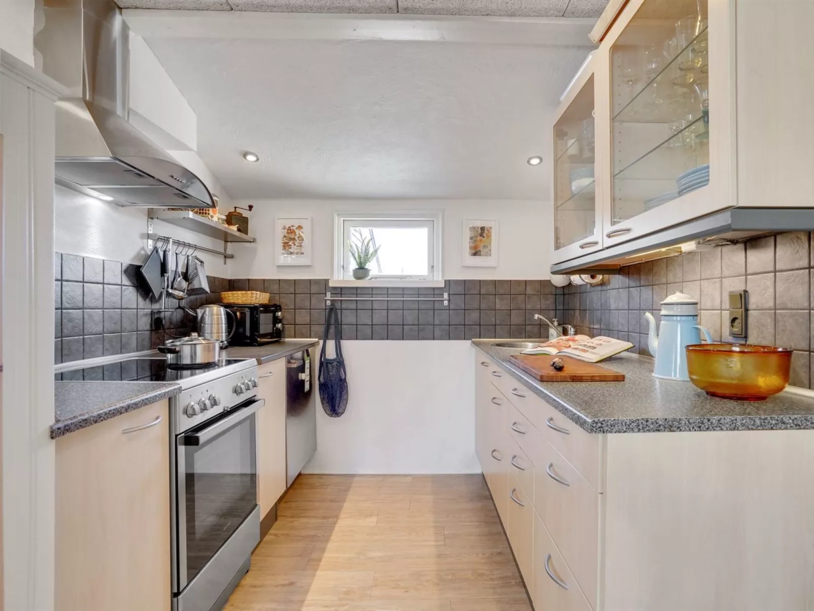 "Sazur" - 75m from the sea-Binnen