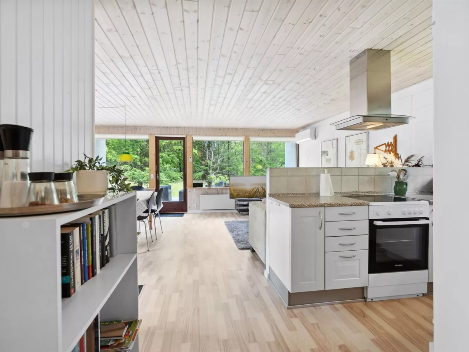 "Marta" - 1.5km from the sea-Binnen