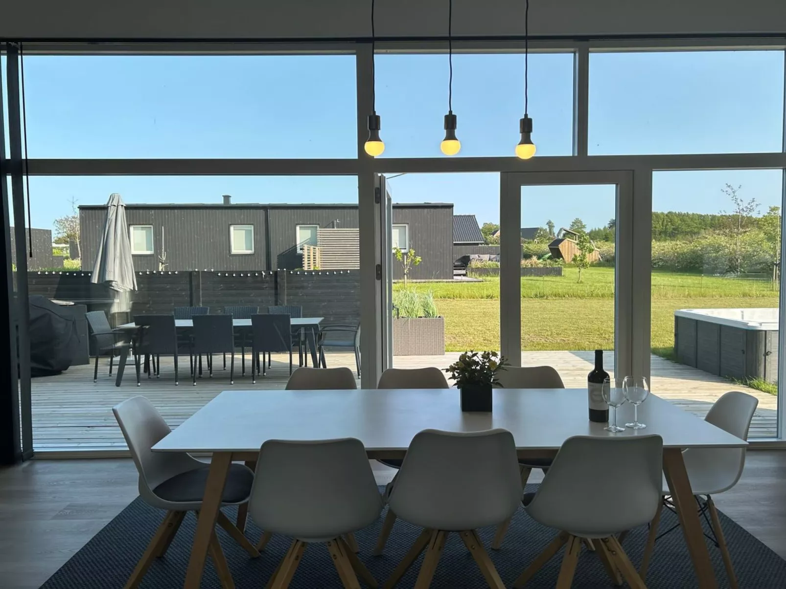 "Aatami" - 500m from the sea-Binnen