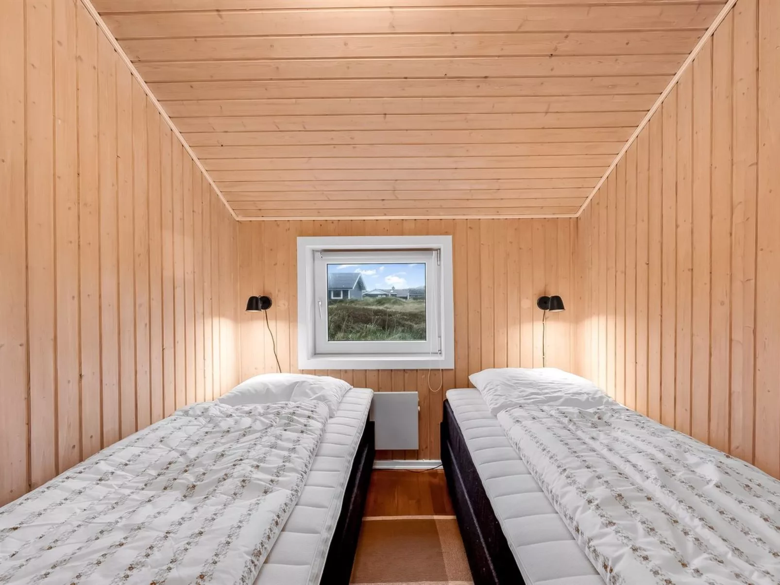 "Elnur" - 100m from the sea-Binnen