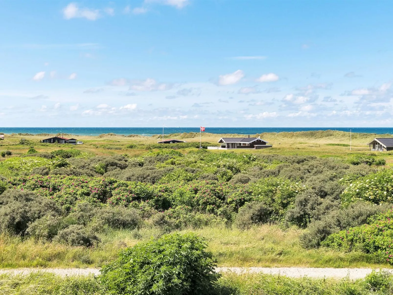 "Elvie" - 200m from the sea-Buiten