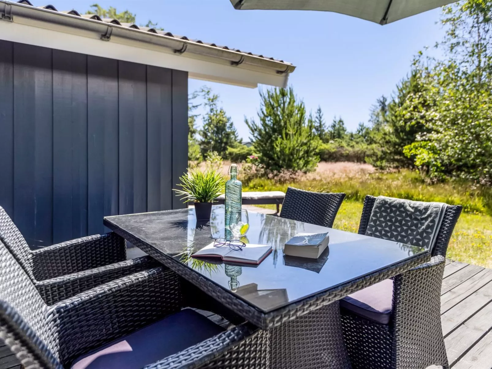 "Ajten" - 150m from the sea-Buiten