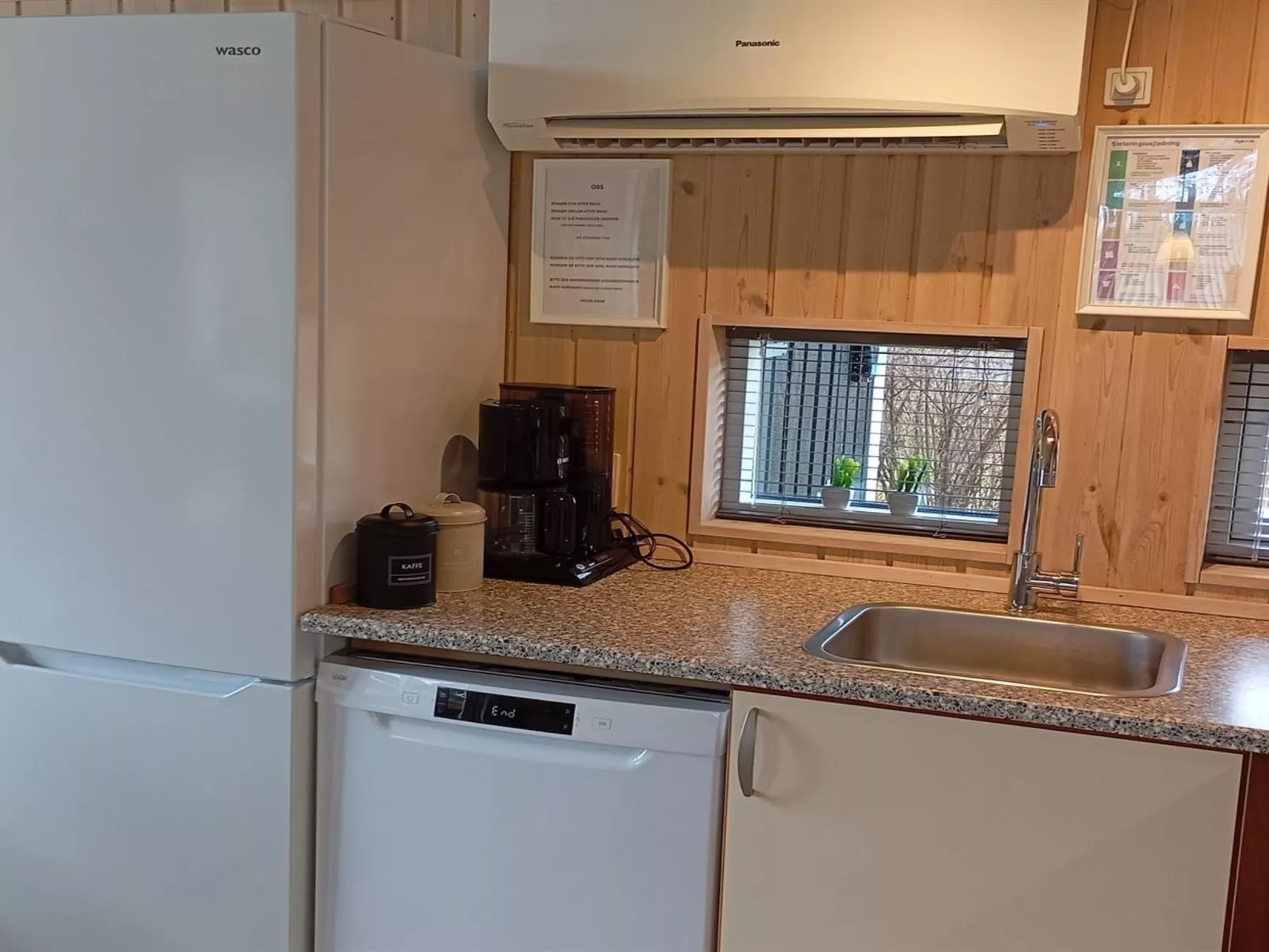 "Augusta" - 700m from the sea-Binnen