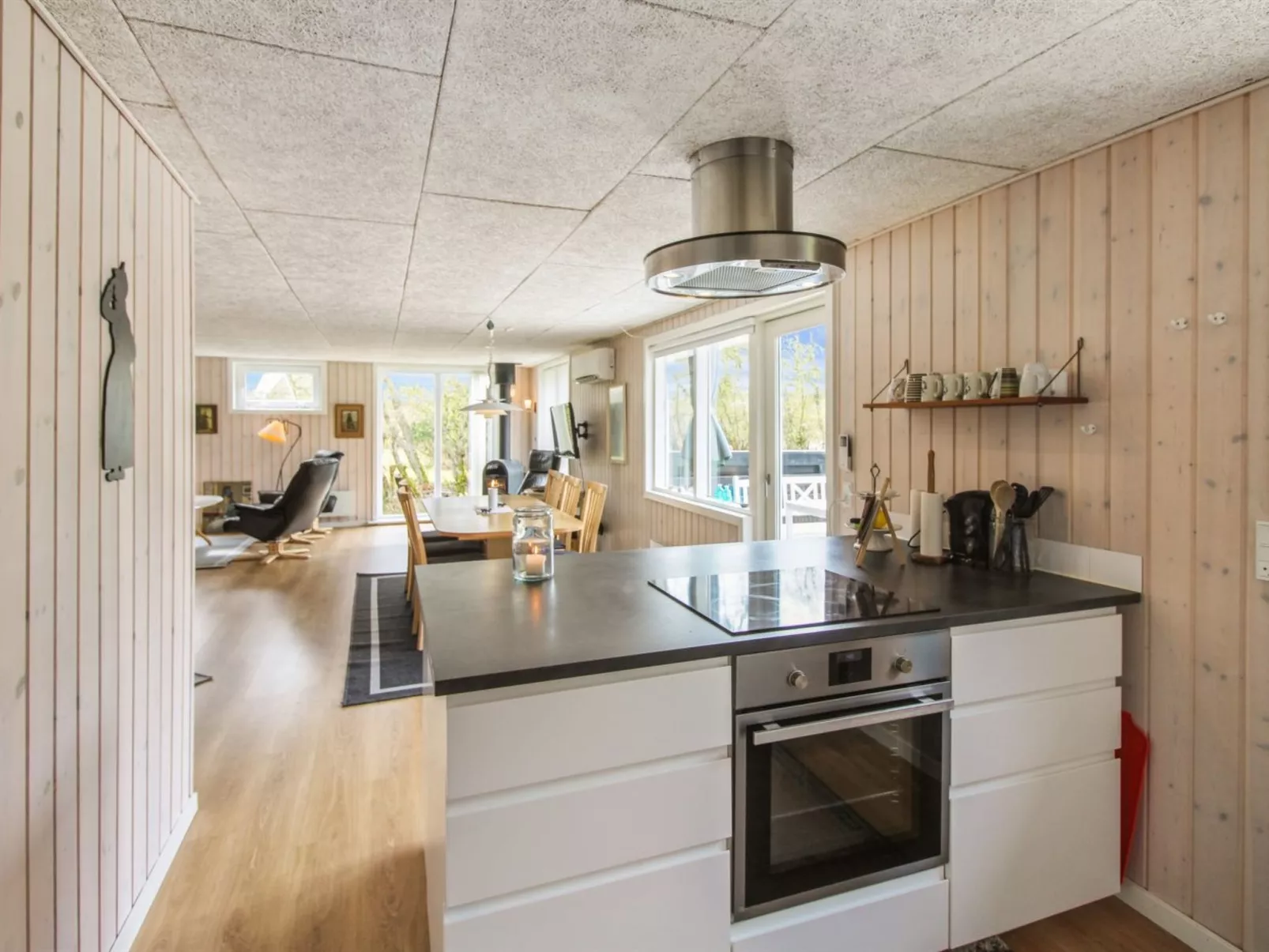 "Nielsine" - 1.5km from the sea-Binnen