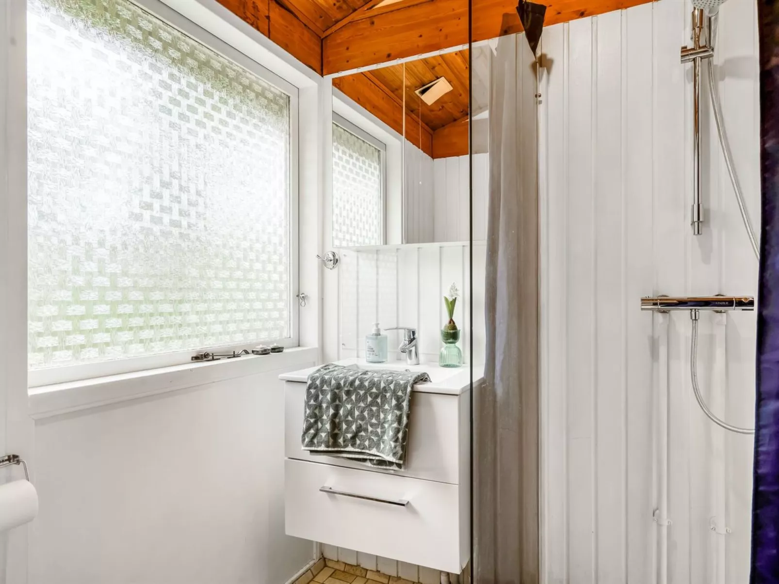 "Thomine" - 200m from the sea-Binnen