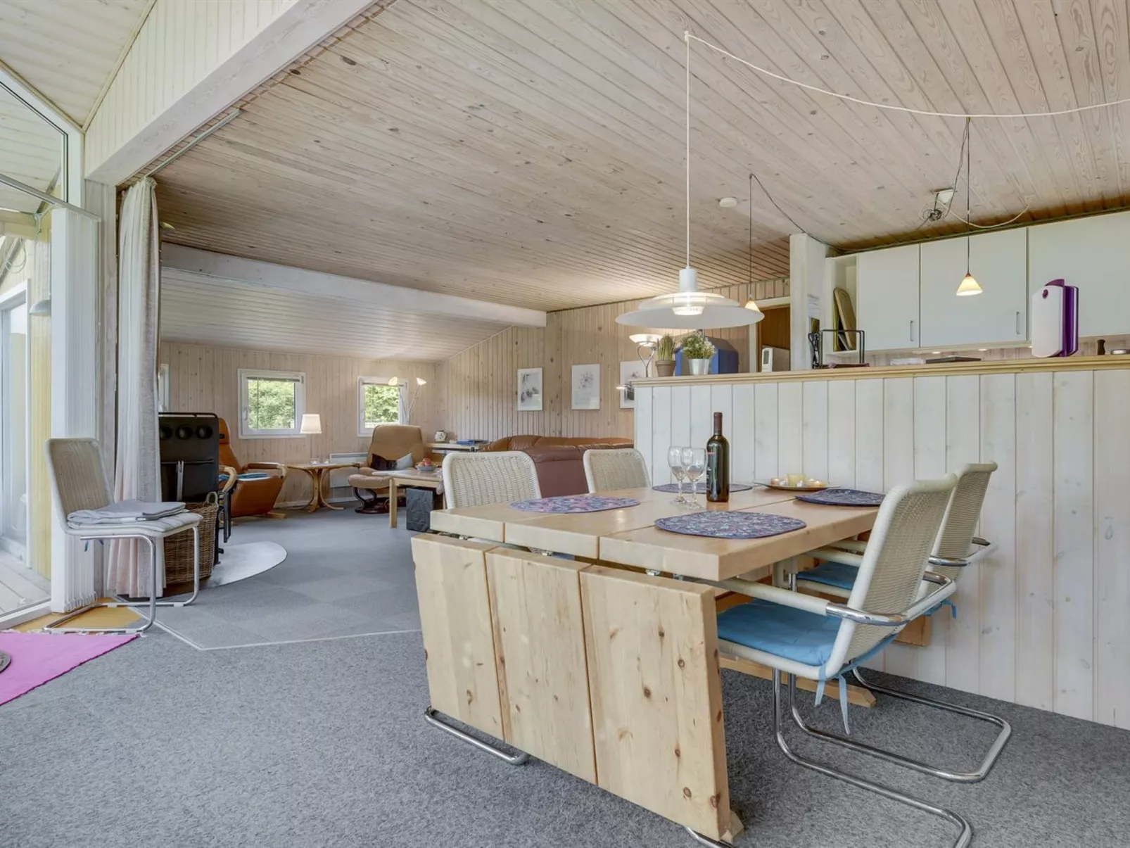 "Virpi" - 400m from the sea-Binnen