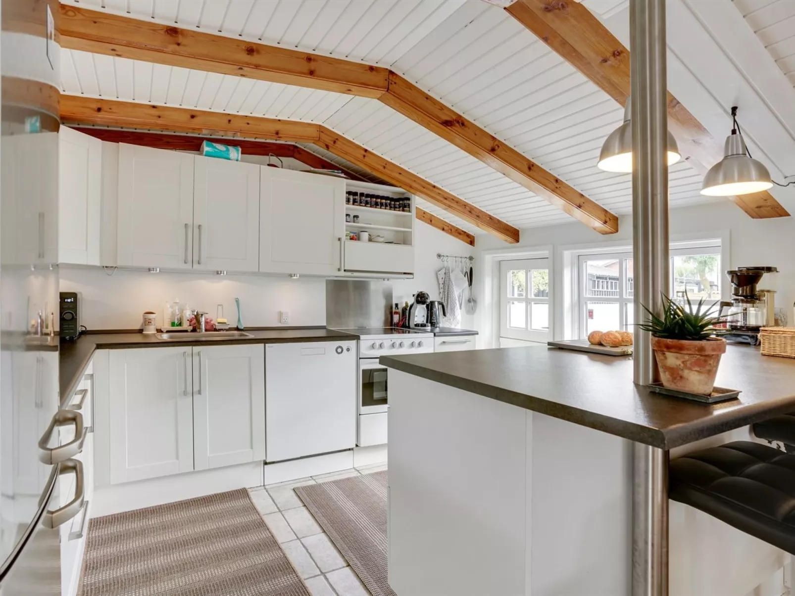 "Gunlef" - 50m from the sea-Binnen