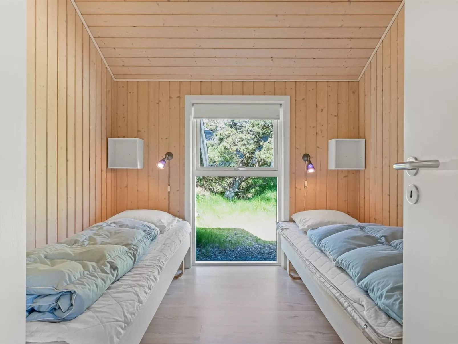 "Dagny" - 300m from the sea-Binnen