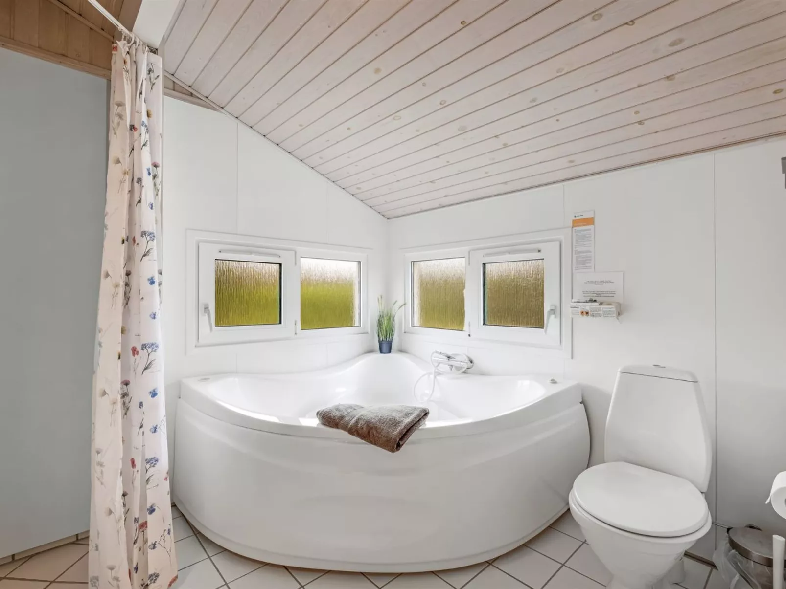 "Andrie" - 800m from the sea-Binnen