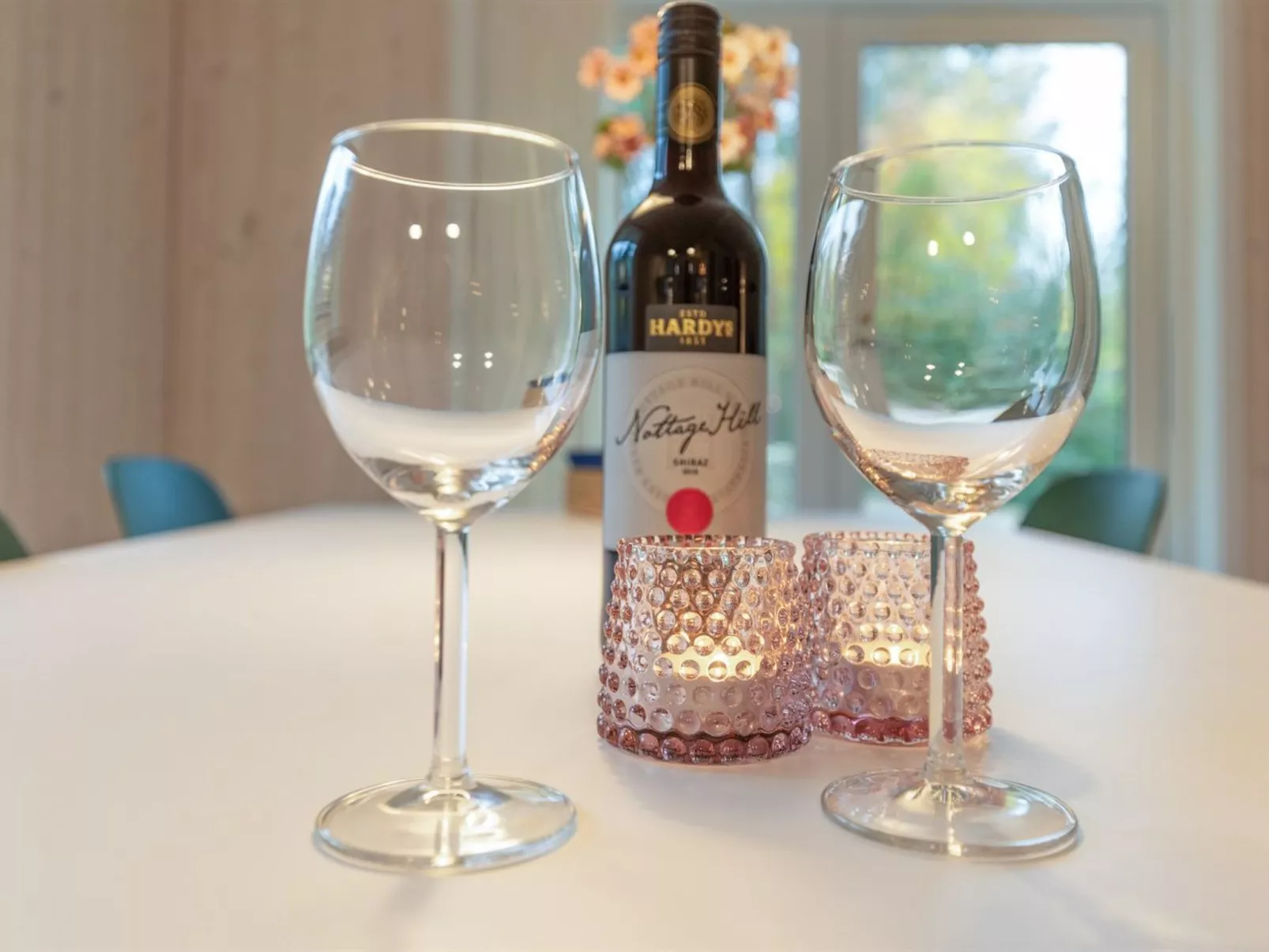 "Haiko" - 250m from the sea-Binnen