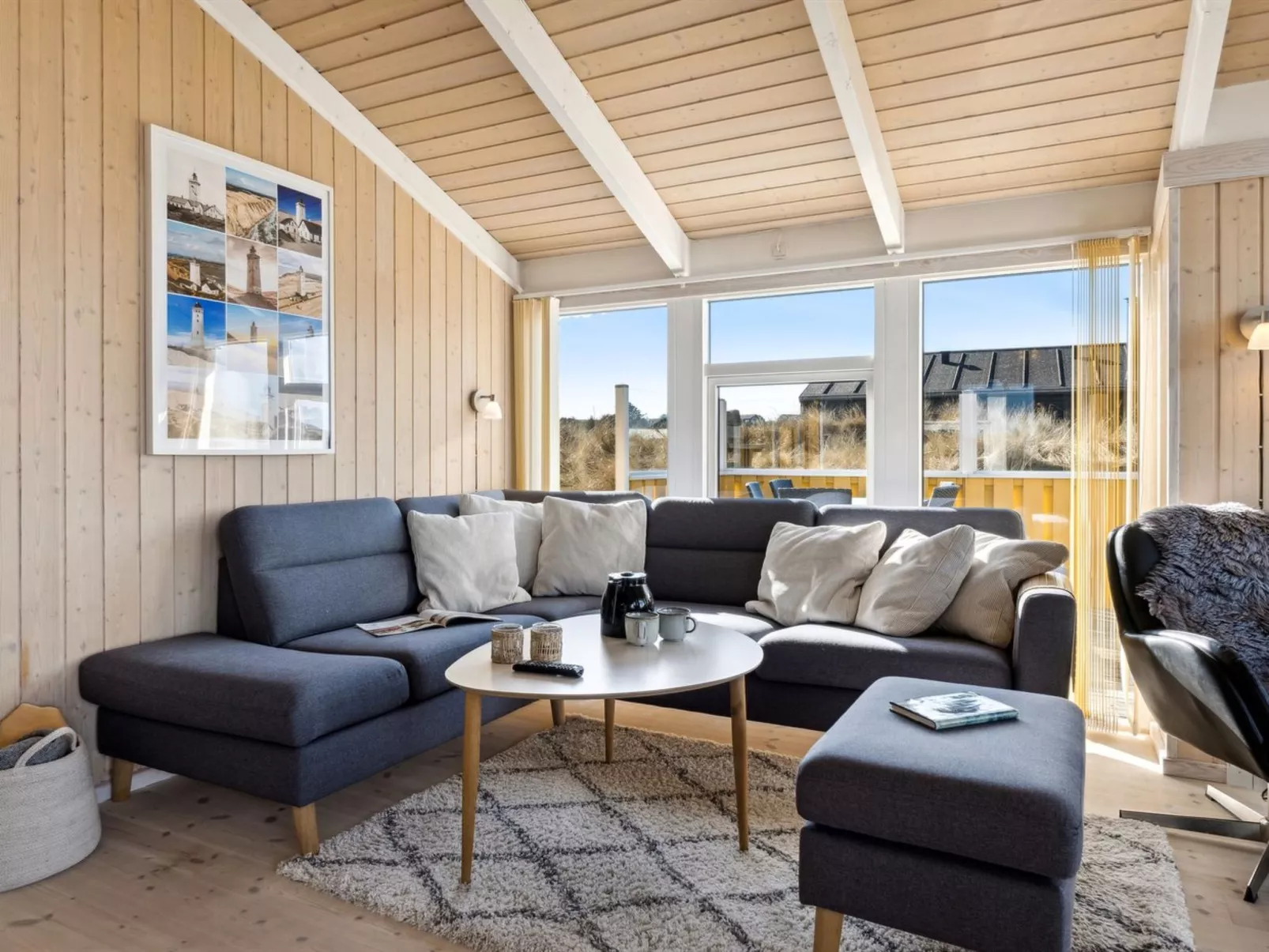 "Bjarni" - 239m from the sea-Binnen