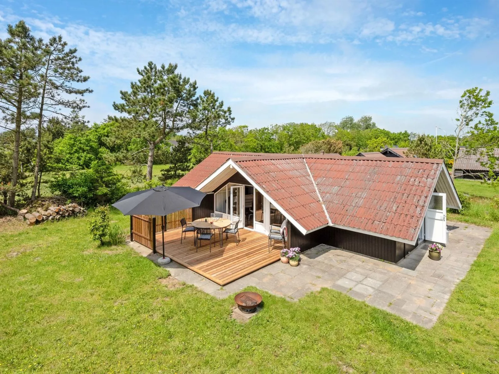 "Cornelia" - 100m to the fjord-Buiten