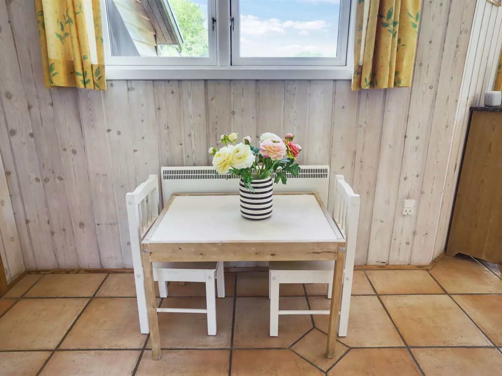 "Alma" - 400m from the sea-Binnen