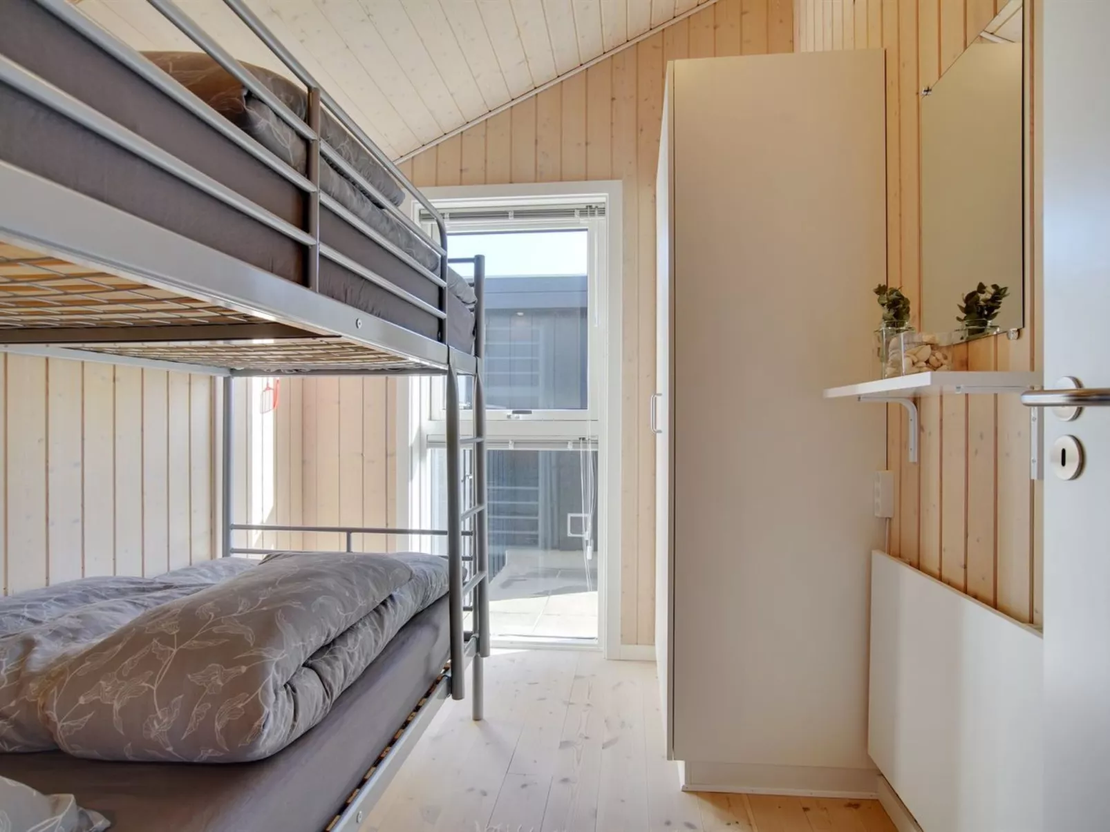 "Ulf" - 100m from the sea-Binnen