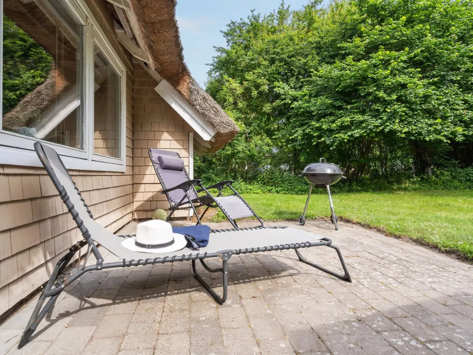 "Vemund" - 750m from the sea-Buiten