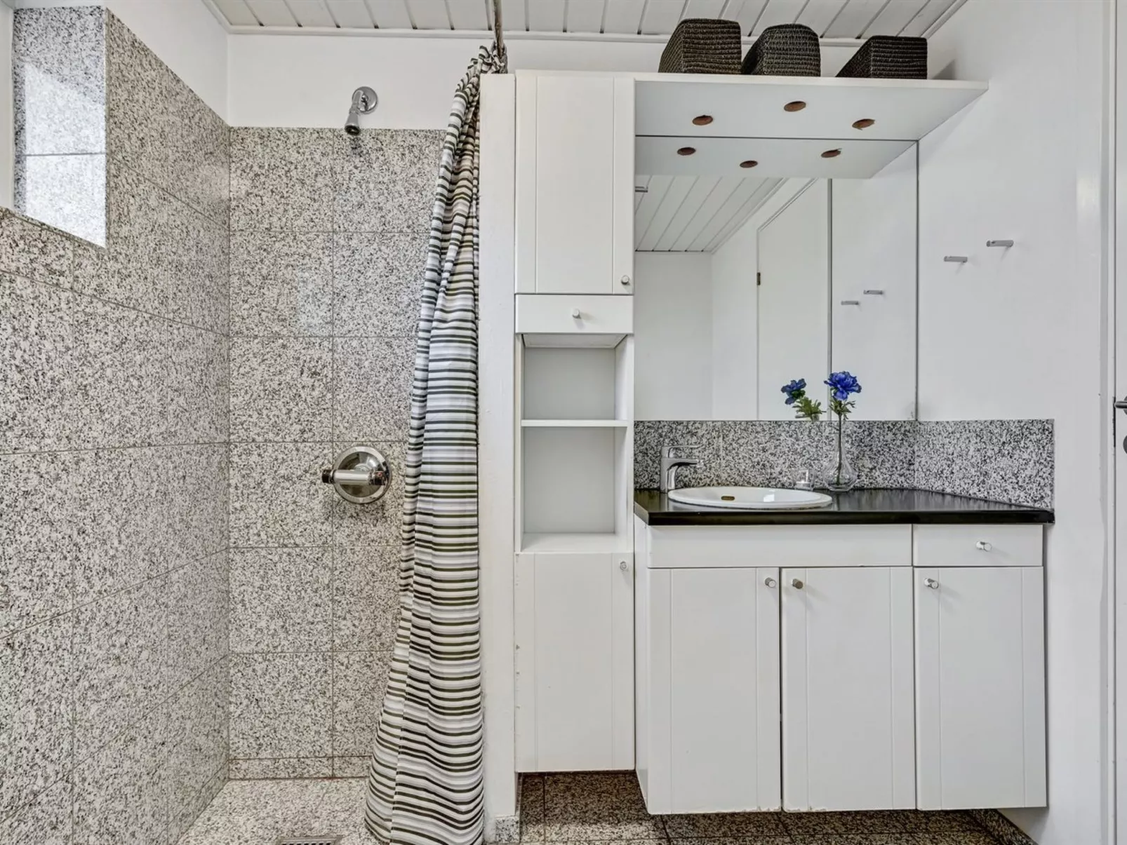 "Frauke" - 1km from the sea-Binnen