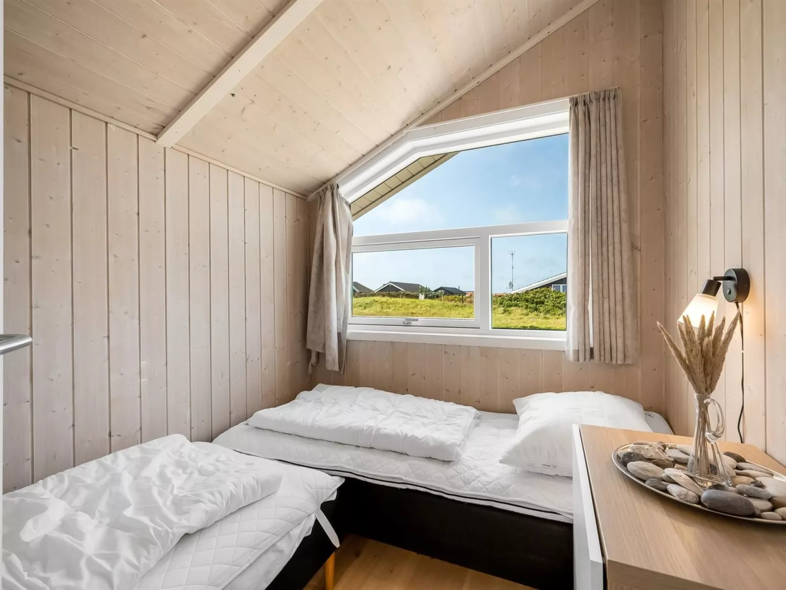 "Eemil" - 700m from the sea-Binnen