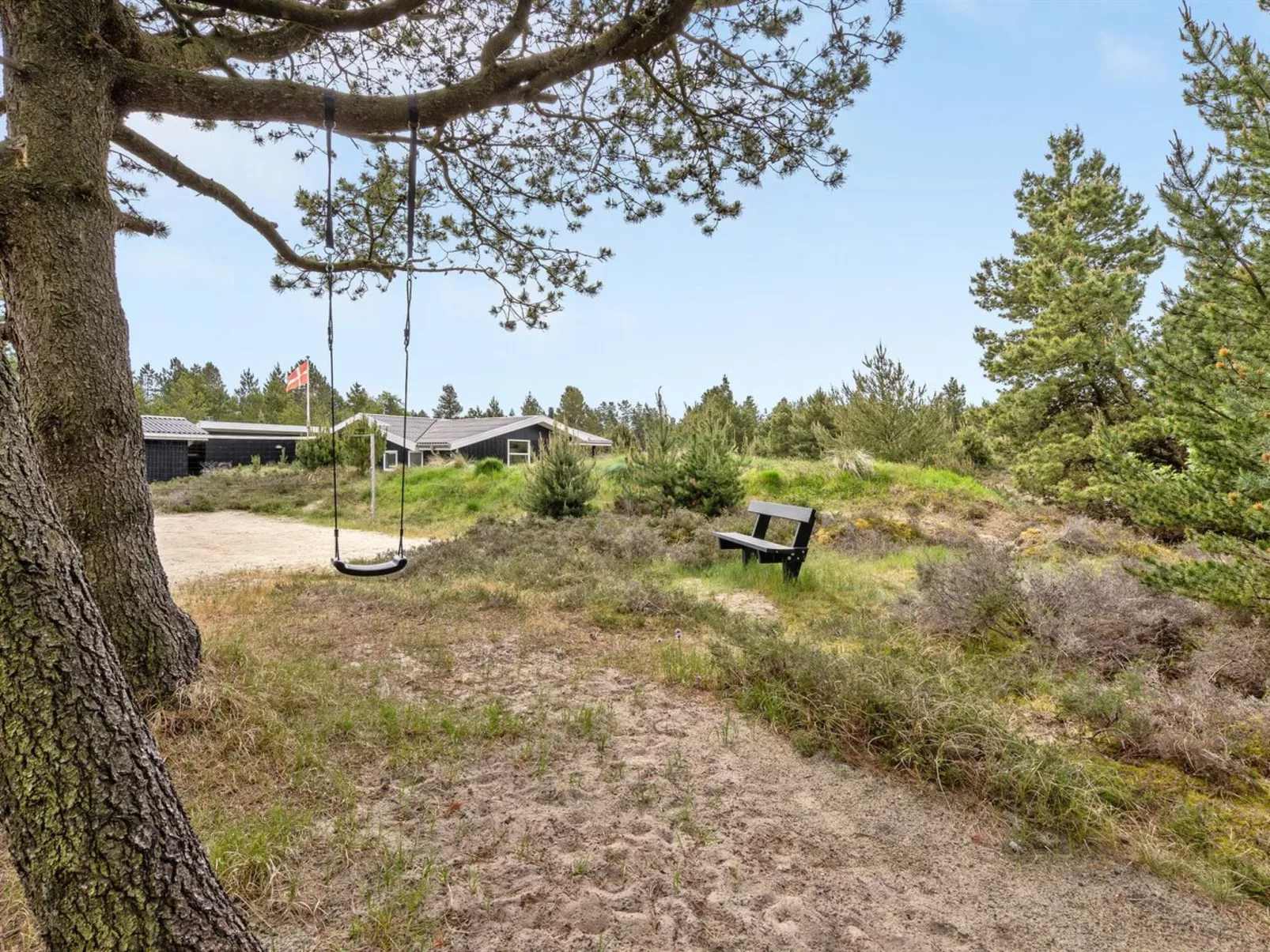 "Fredrikka" - 3.9km from the sea-Buiten