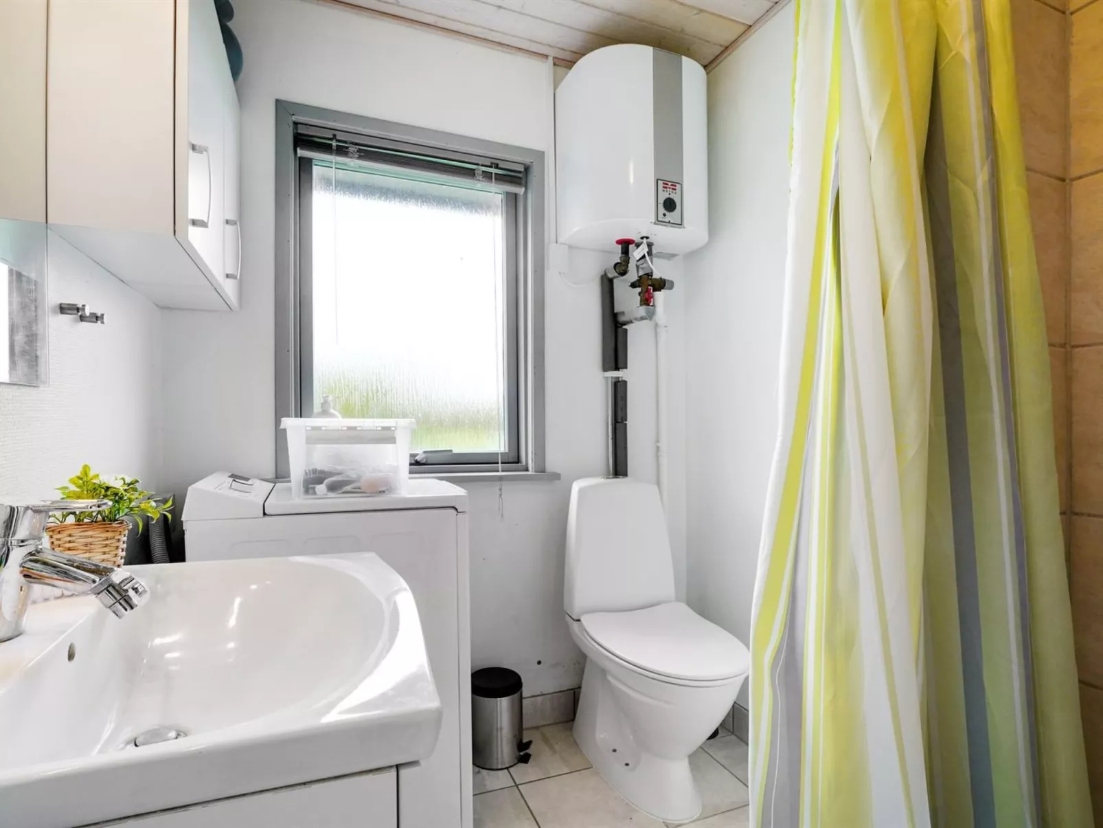 "Clarita" - 300m to the fjord-Binnen