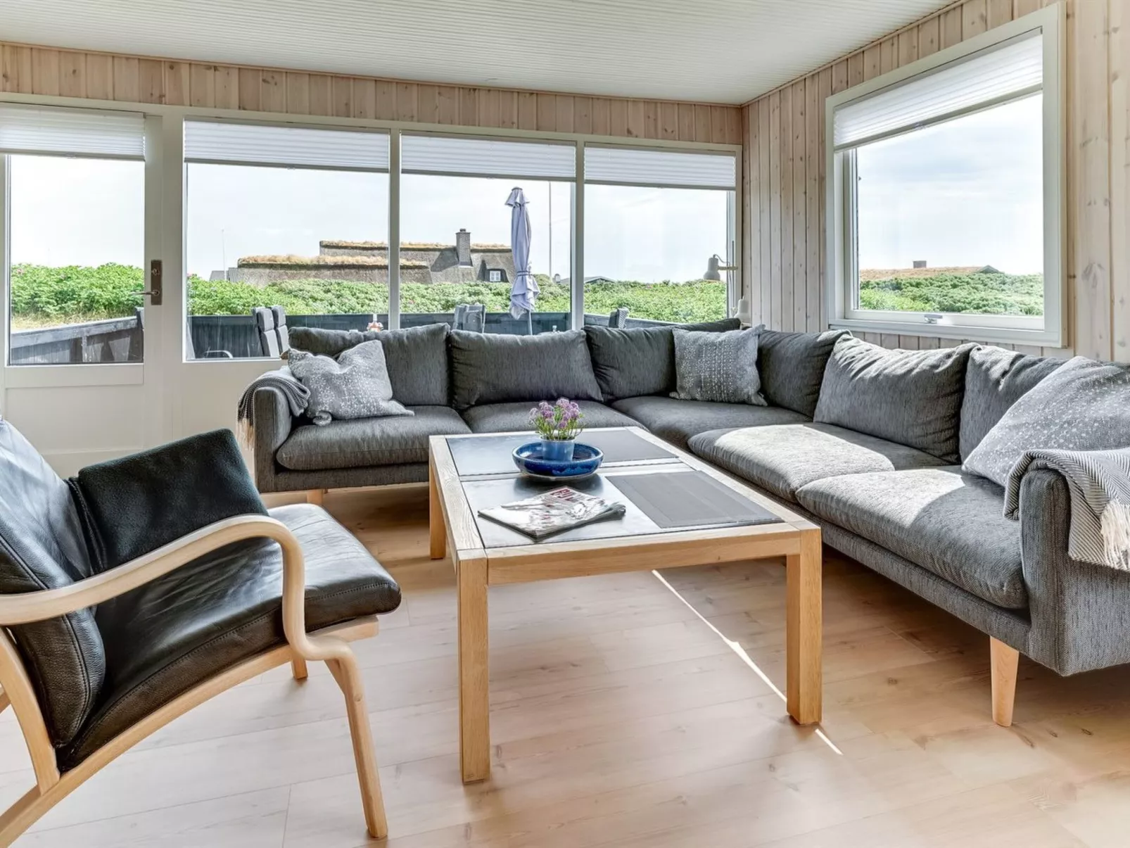 "Kris" - 200m from the sea-Binnen