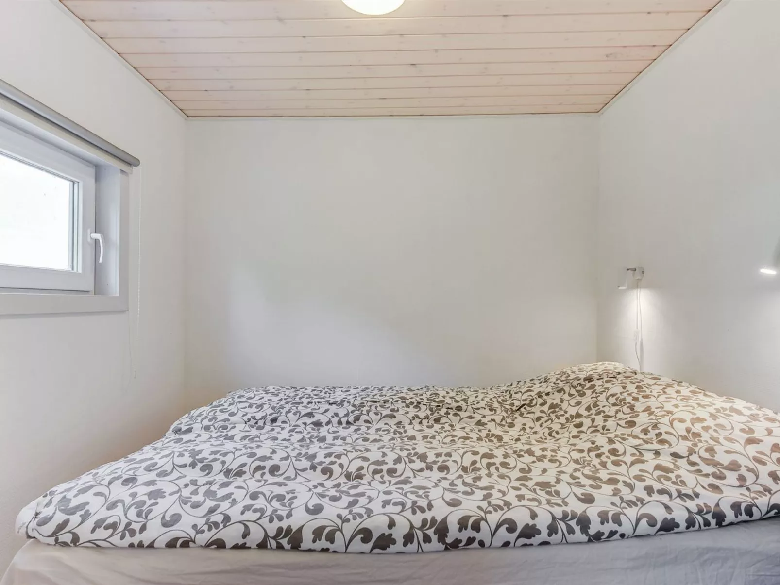 "Gjurgja" - 100m from the sea-Binnen