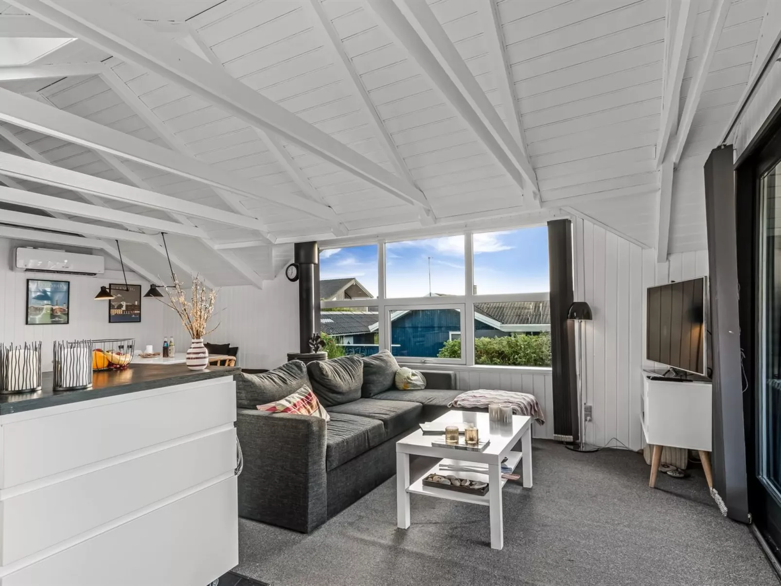 "Aksinja" - 250m to the fjord-Binnen