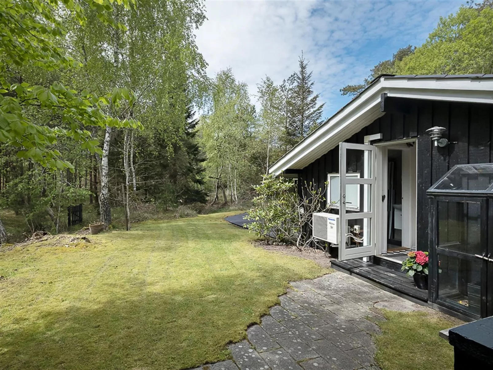 "Amabel" - 200m from the sea-Buiten