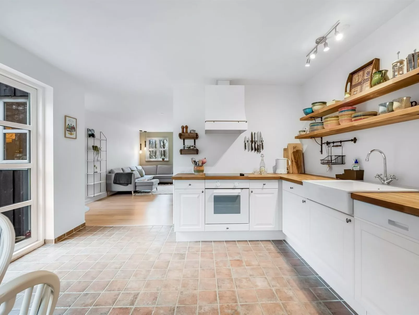 "Mandana" - 10km to the fjord-Binnen