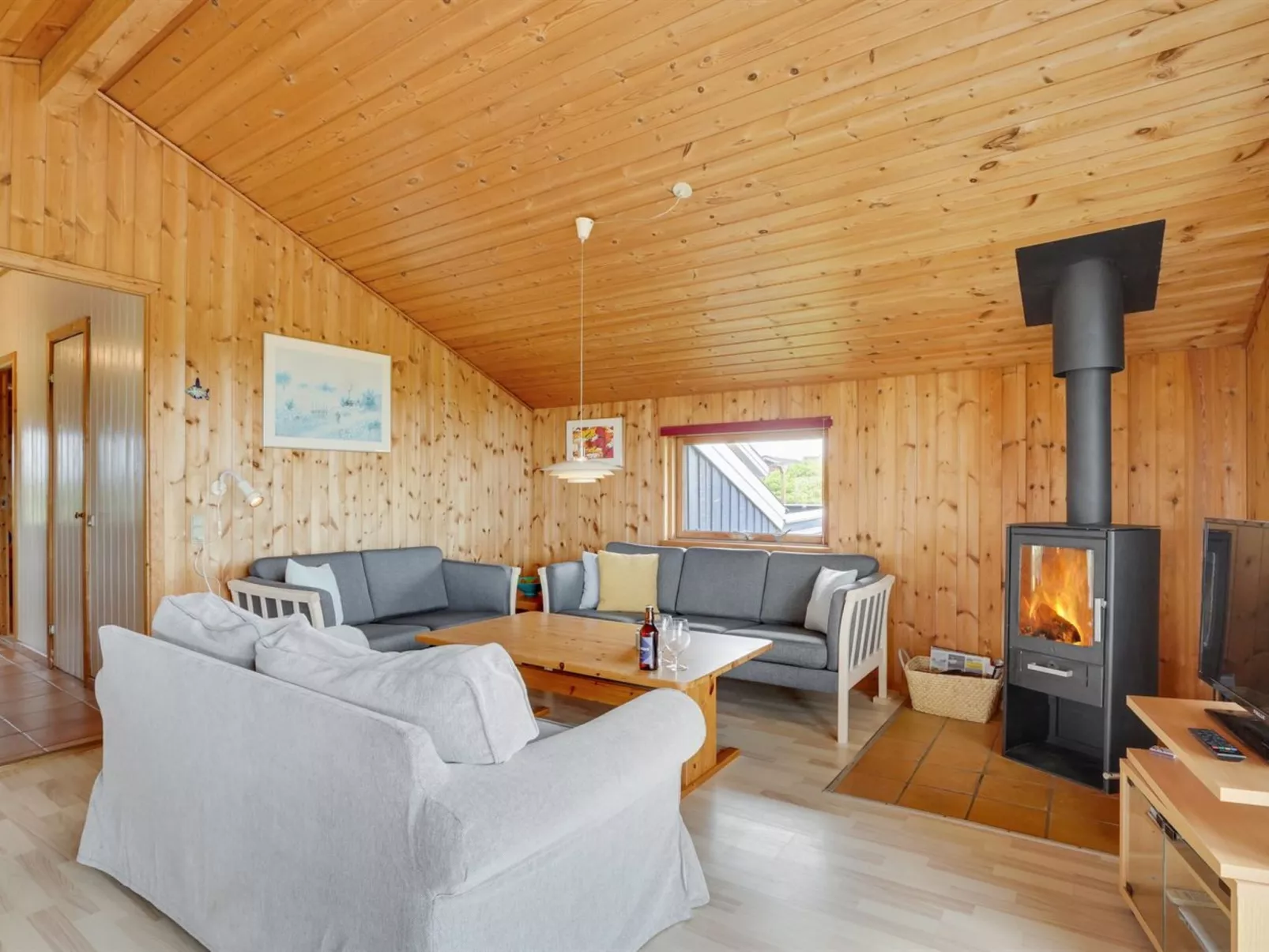 "Joern" - 300m from the sea-Binnen