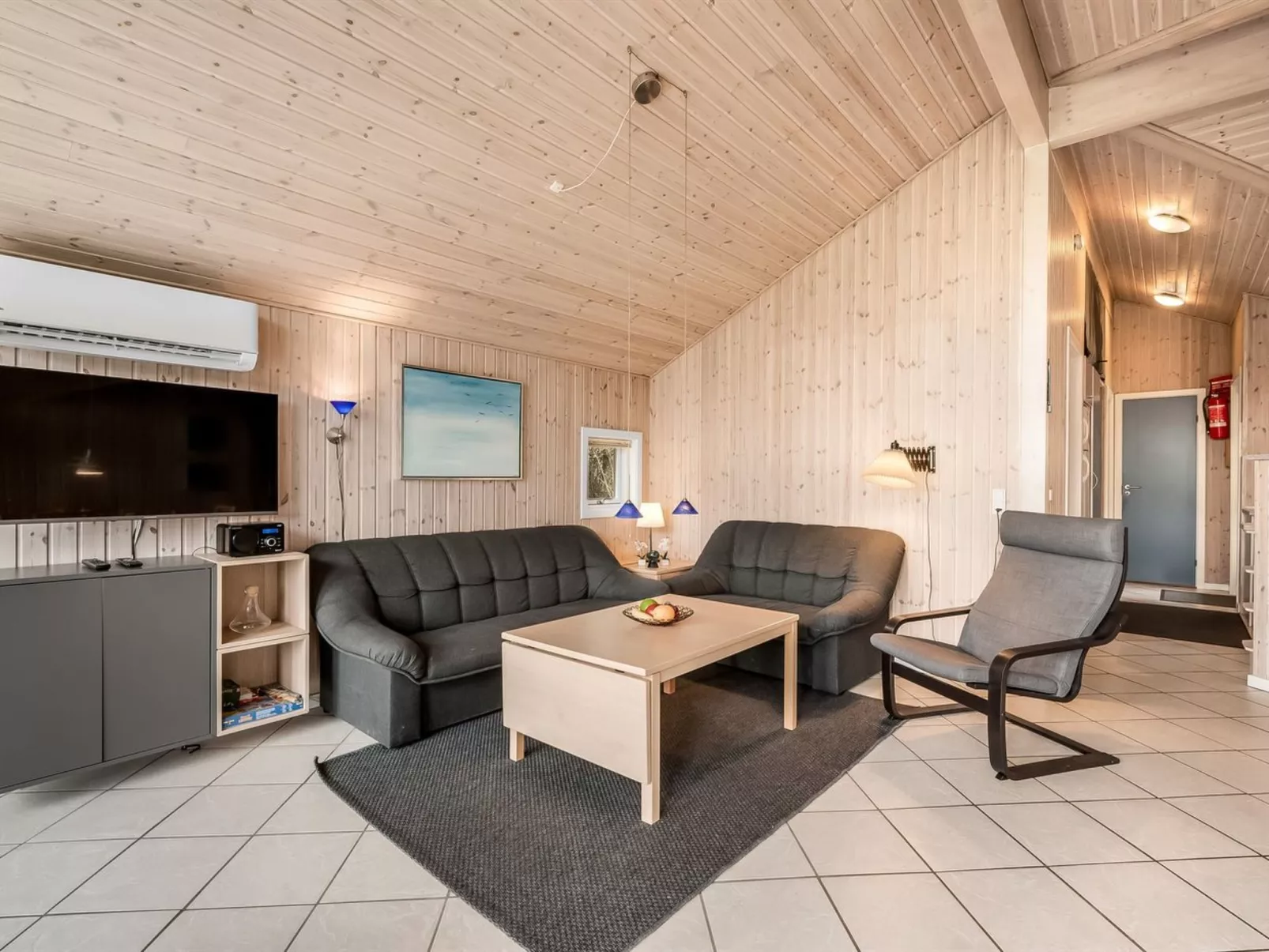 "Sesto" - 300m to the fjord-Binnen