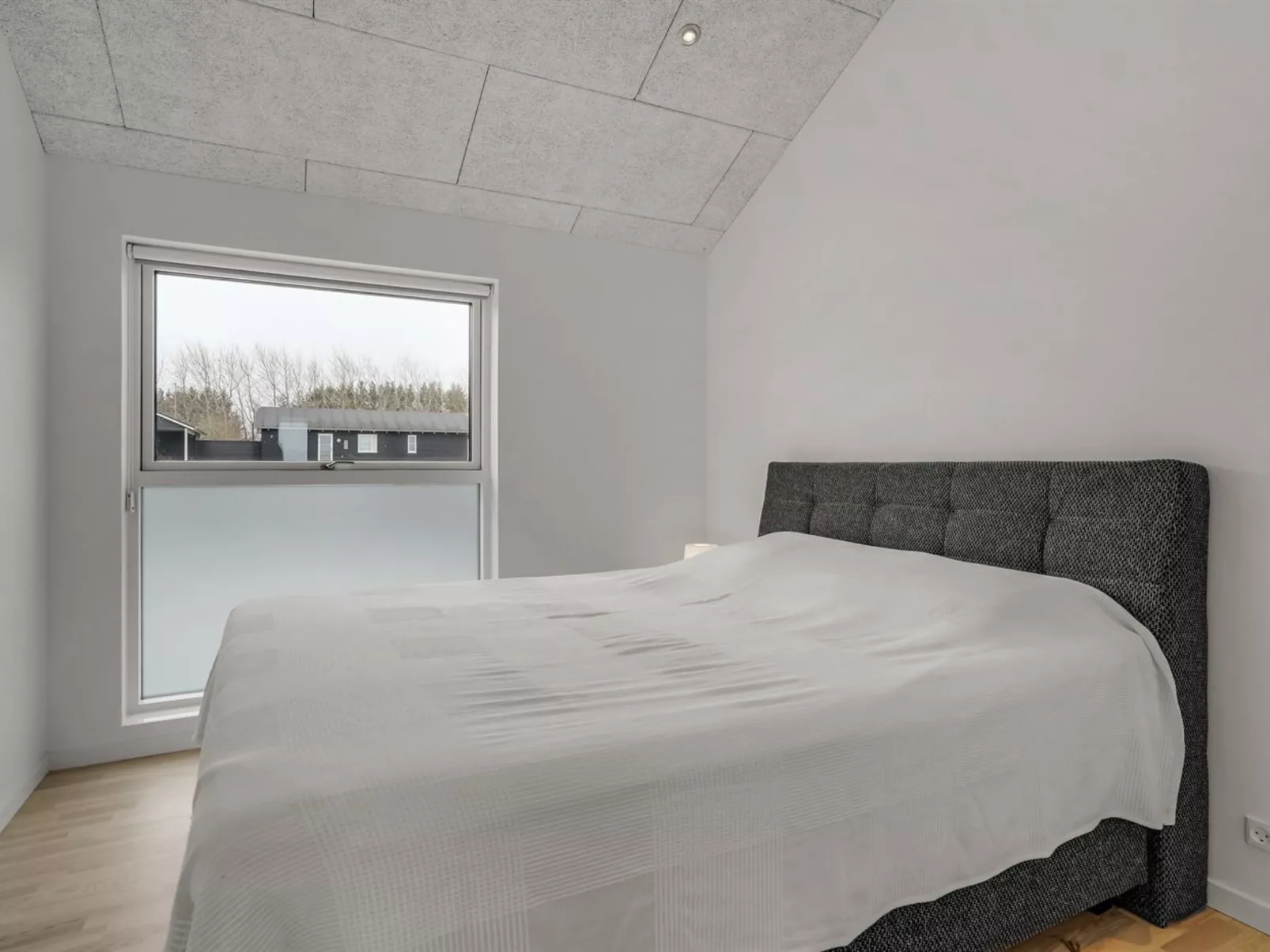 "Tatiane" - 1.5km from the sea-Binnen