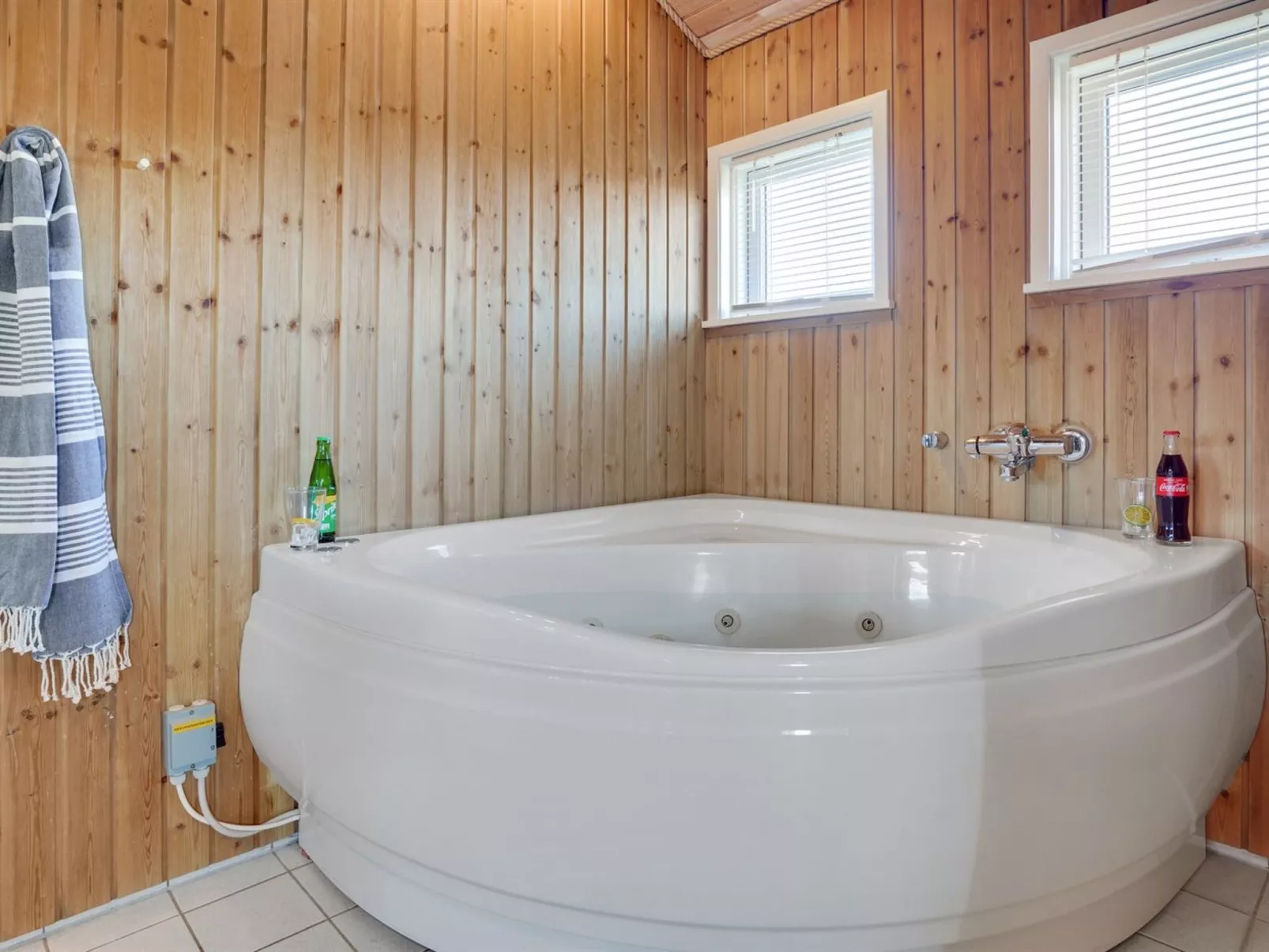 "Dunya" - 400m from the sea-Binnen