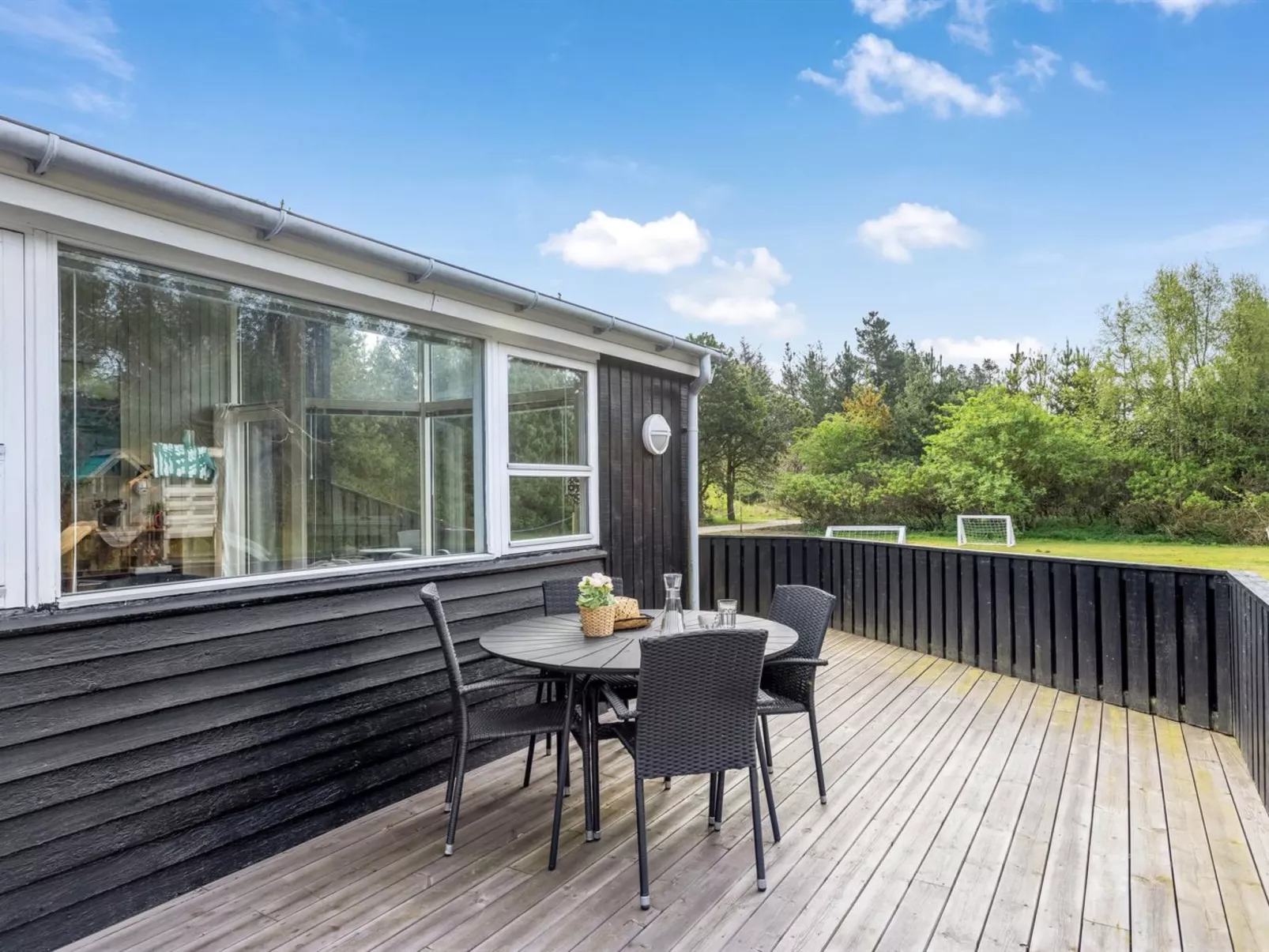 "Halwarth" - 250m from the sea-Buiten