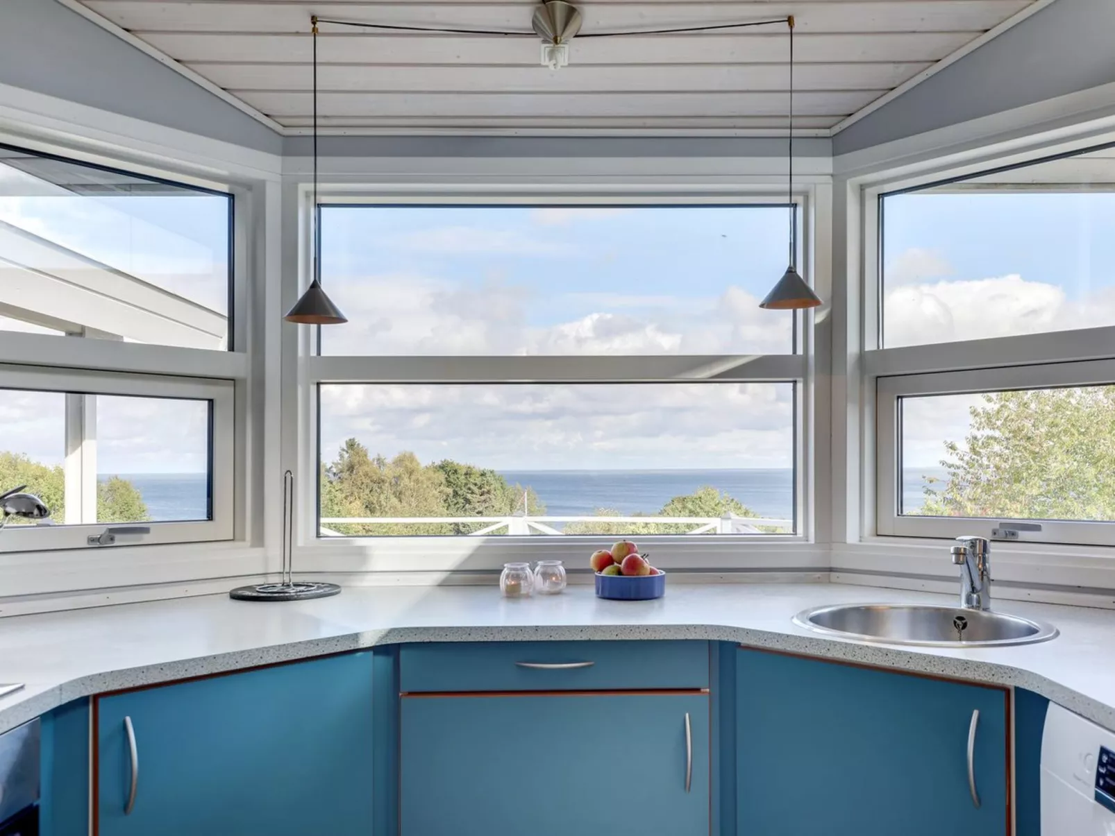 "Tjelle" - 300m from the sea-Binnen