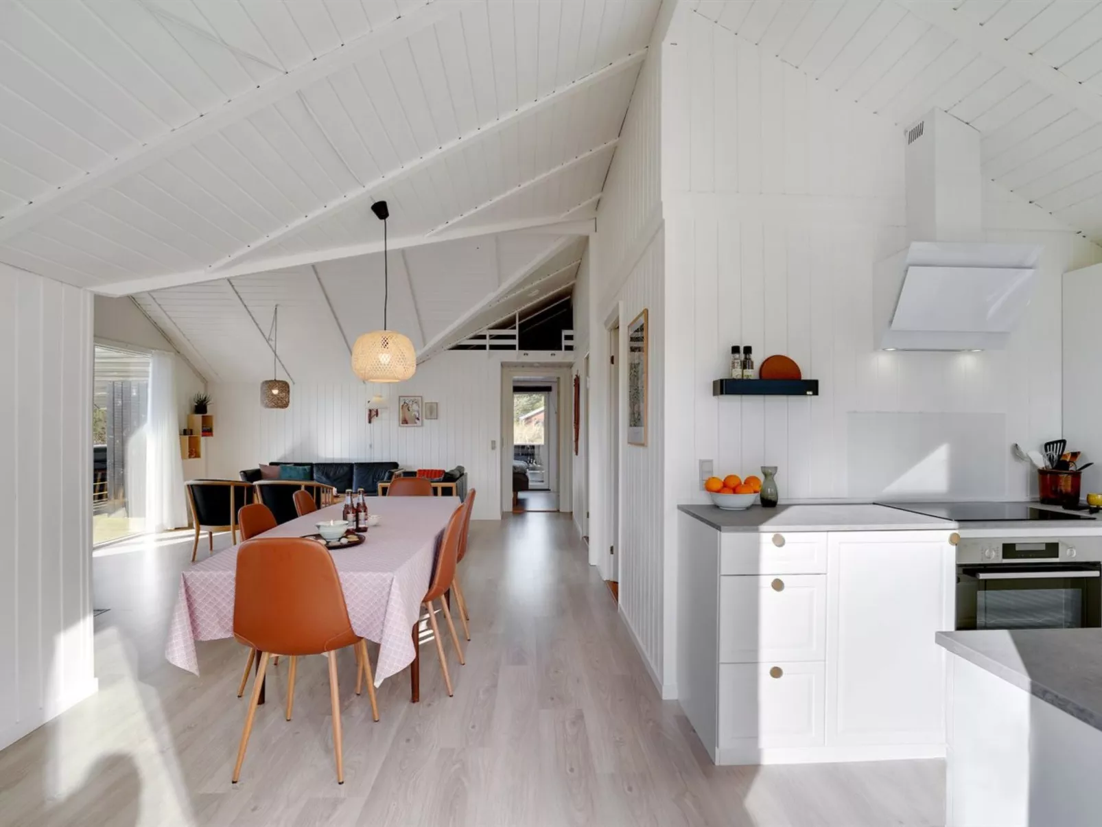 "Ilsi" - 1.5km from the sea-Binnen