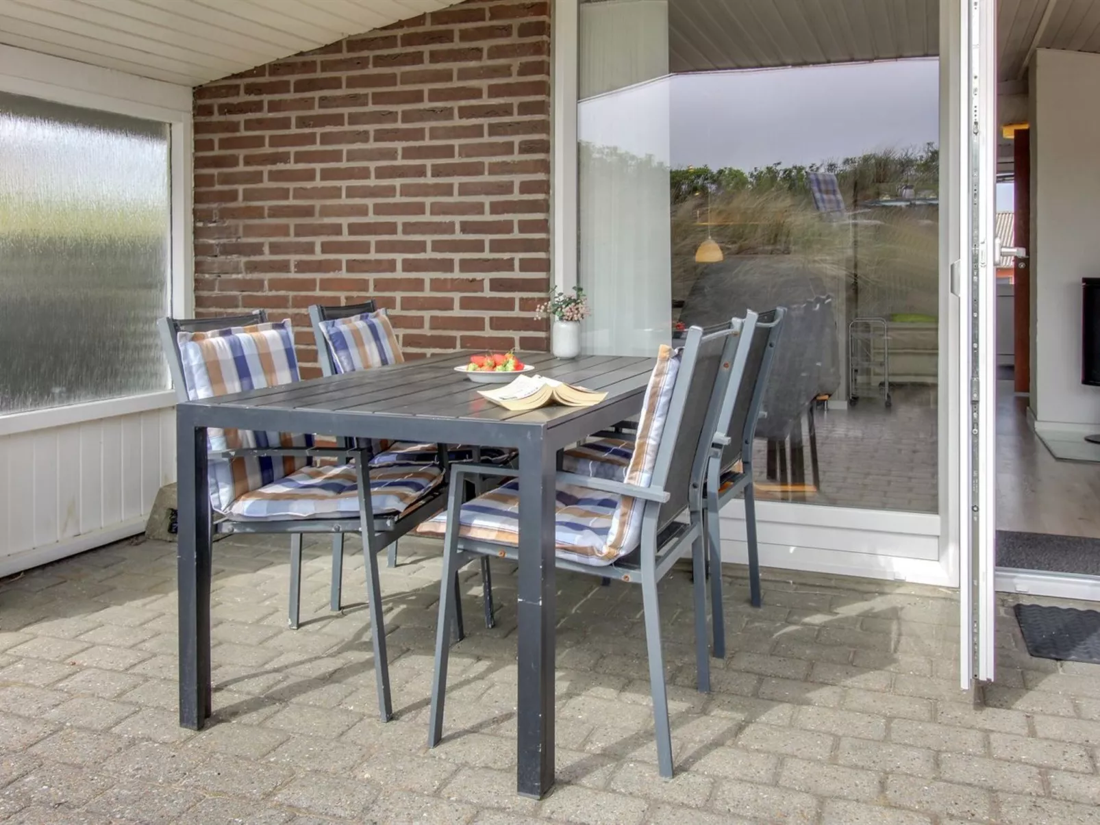 "Laurens" -  from the sea-Buiten