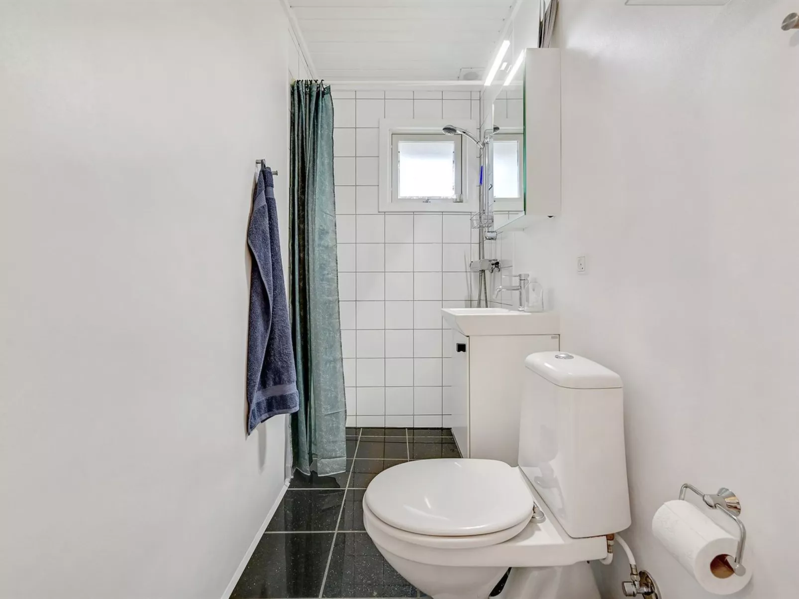 "Hamund" - 700m from the sea-Binnen