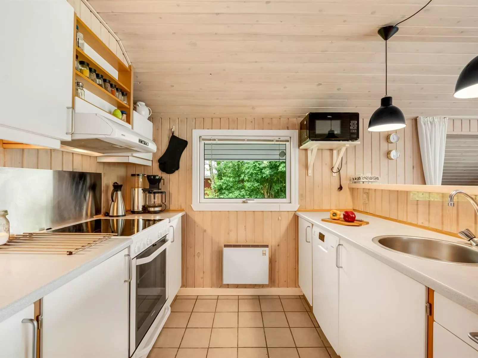 "Wenche" - 600m to the fjord-Binnen