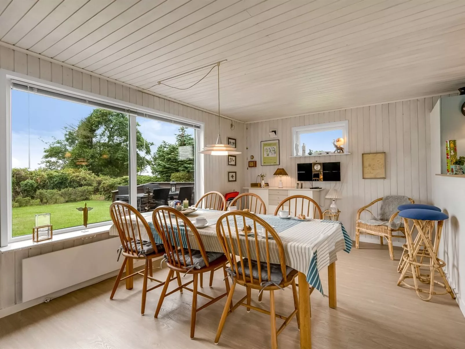 "Theodor" - 180m to the fjord-Binnen