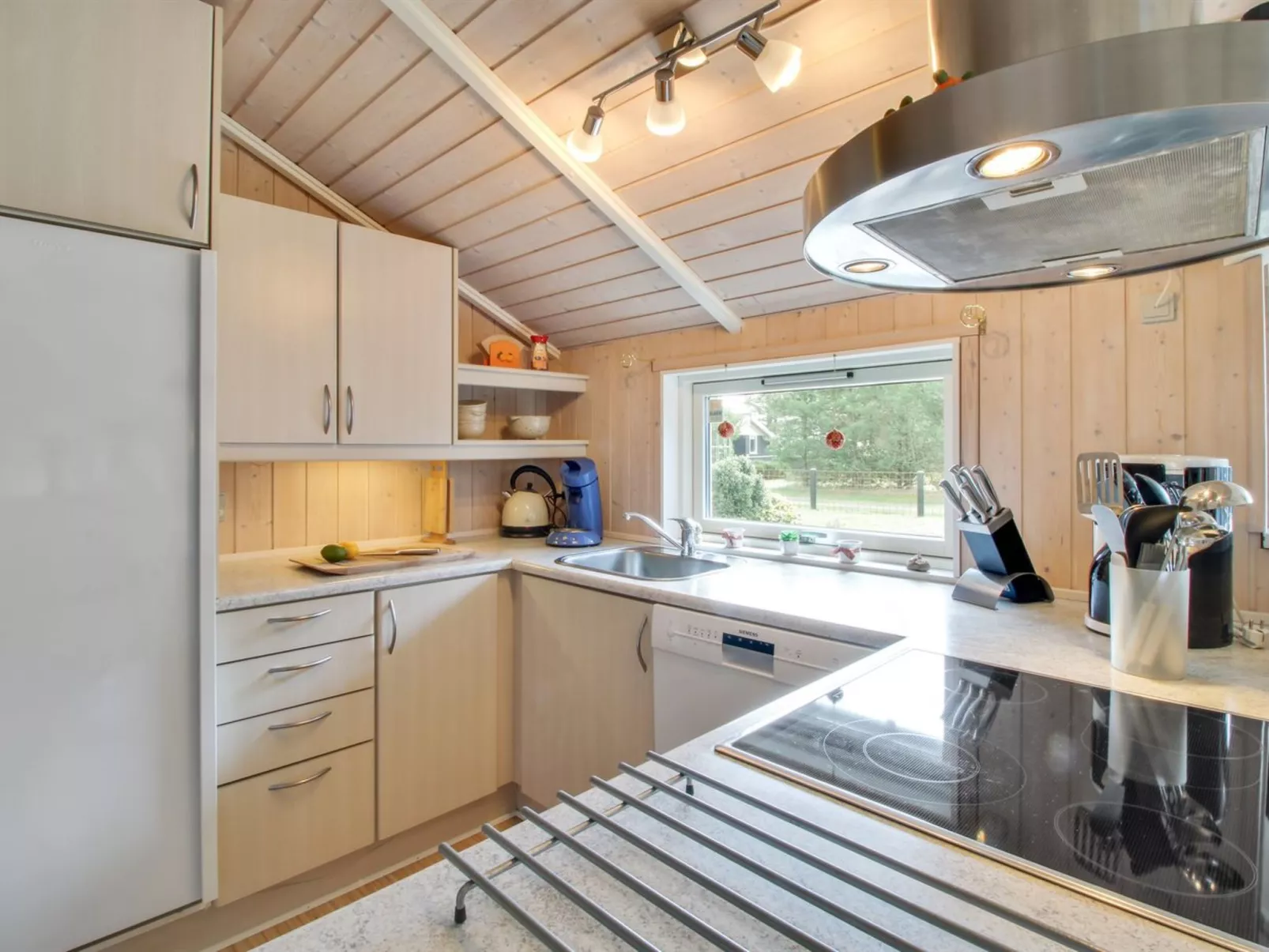 "Thore" - 400m from the sea-Binnen