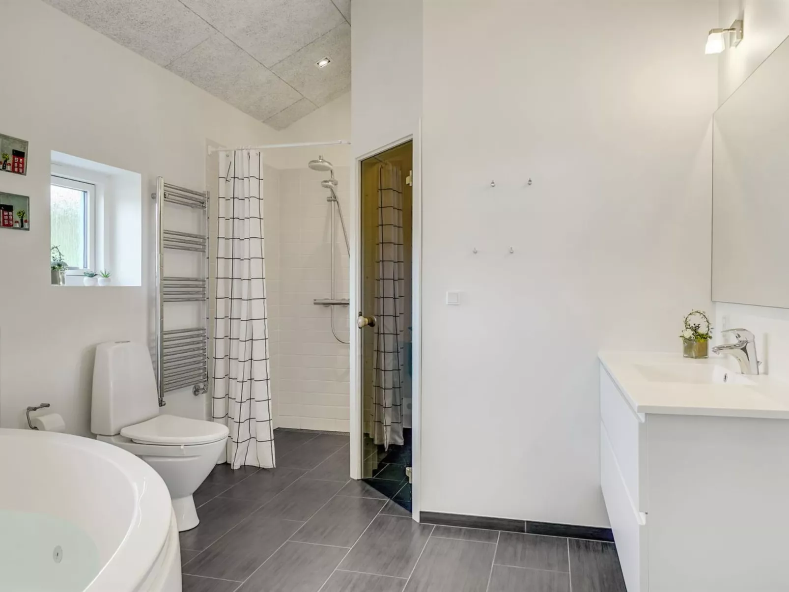 "Geri" - 700m from the sea-Binnen