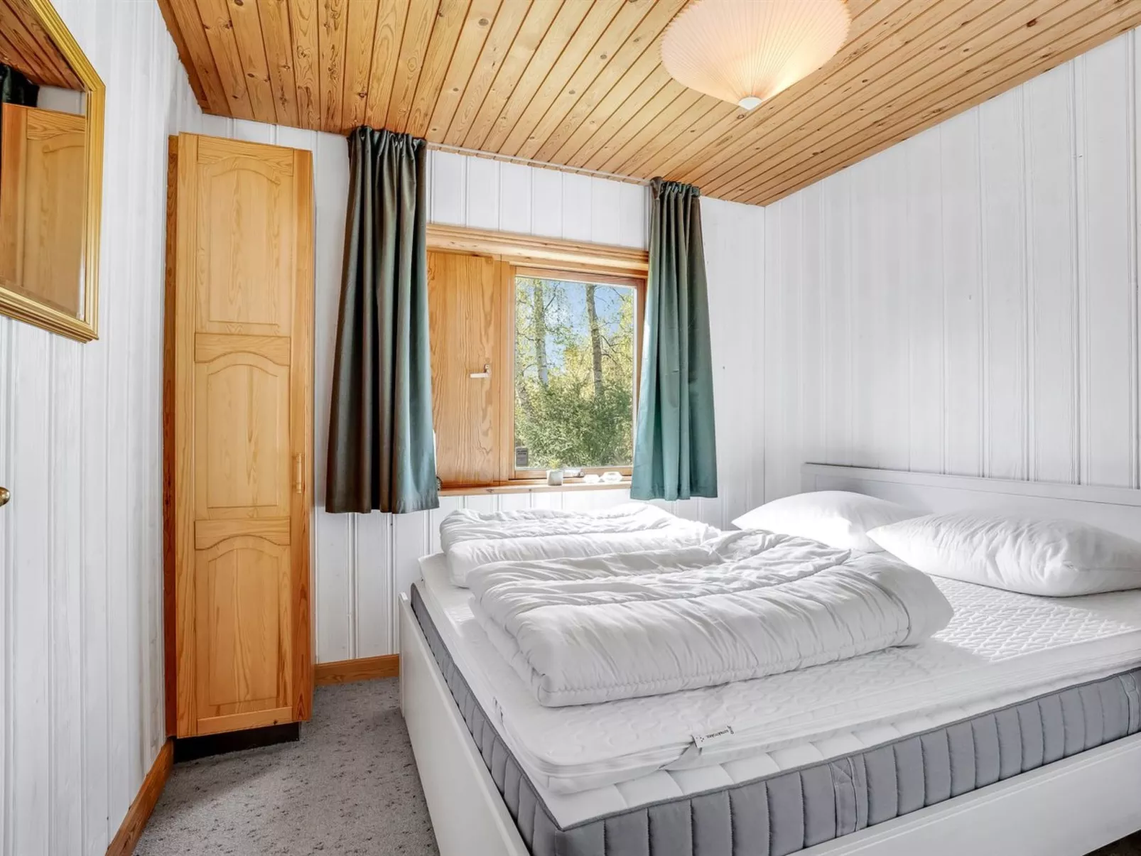 "Hakon" - 550m from the sea-Binnen